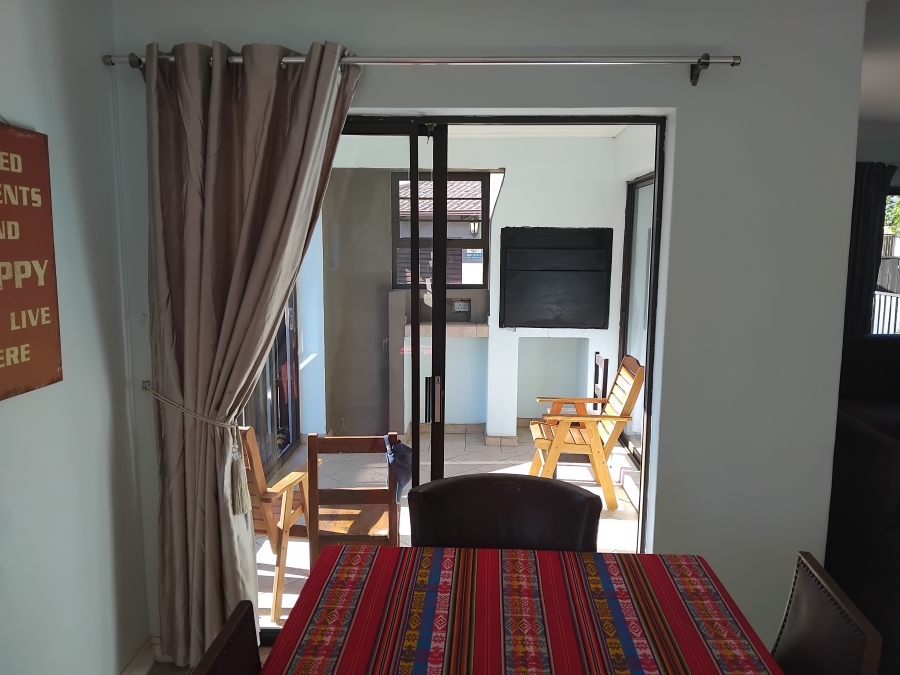 4 Bedroom Property for Sale in Wavecrest Eastern Cape
